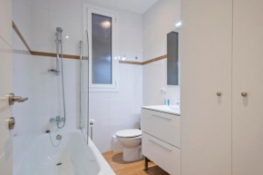 Cozy Apartment with Ensuite 11